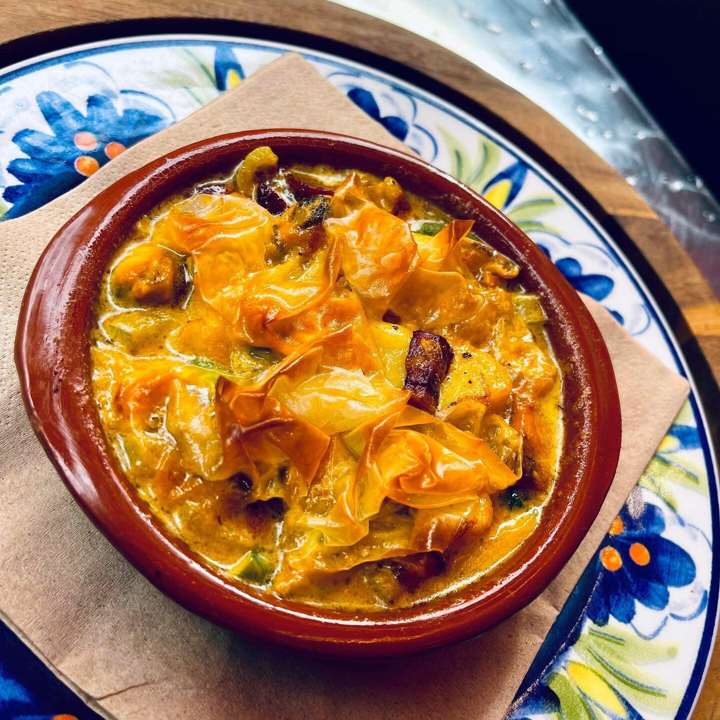 We&rsquo;re serving up a festive feast with Brutti flair, right through December 🎁
Get in touch to book your very own Christmas treat 🎄
Much Love, Brutti 🧡💛